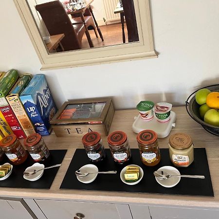 Brewery Farm House Bed & Breakfast Swindon Bagian luar foto