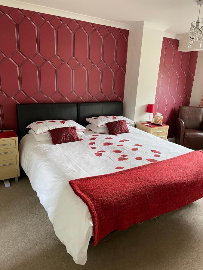 Brewery Farm House Bed & Breakfast Swindon Bagian luar foto