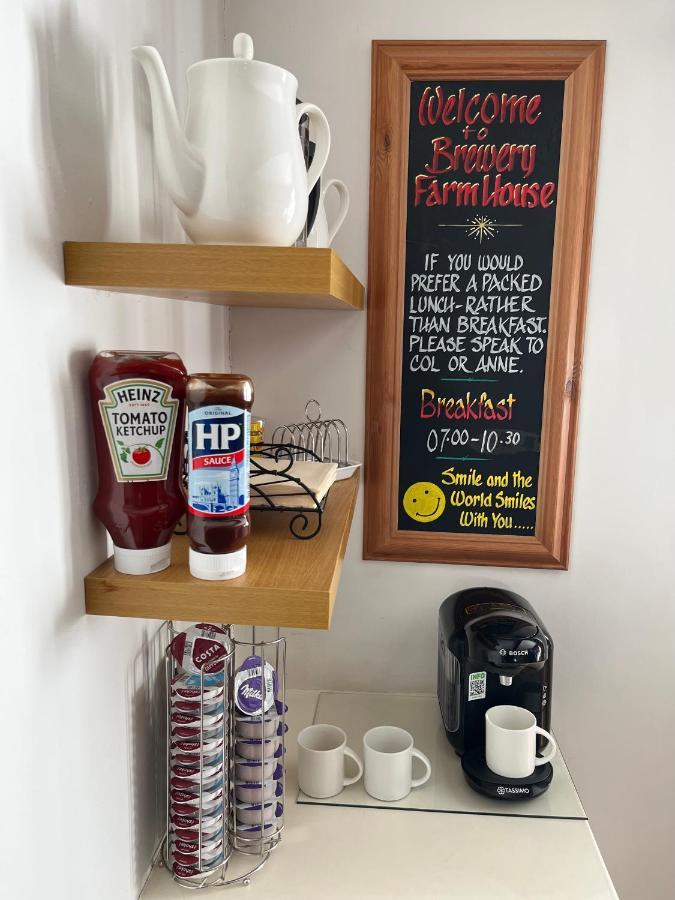 Brewery Farm House Bed & Breakfast Swindon Bagian luar foto