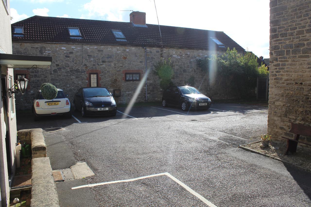 Brewery Farm House Bed & Breakfast Swindon Bagian luar foto